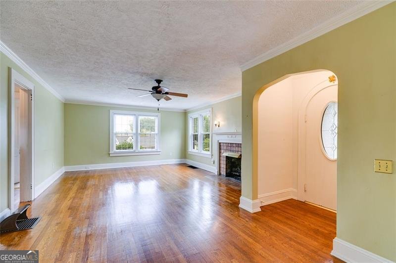 303 Hardee Dallas - 14