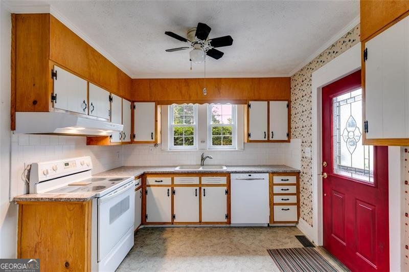 303 Hardee Dallas - 24