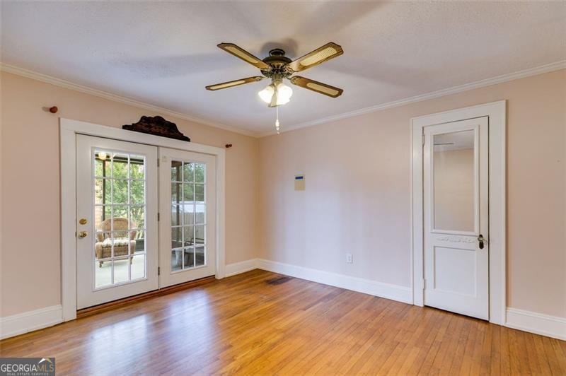 303 Hardee Dallas - 28