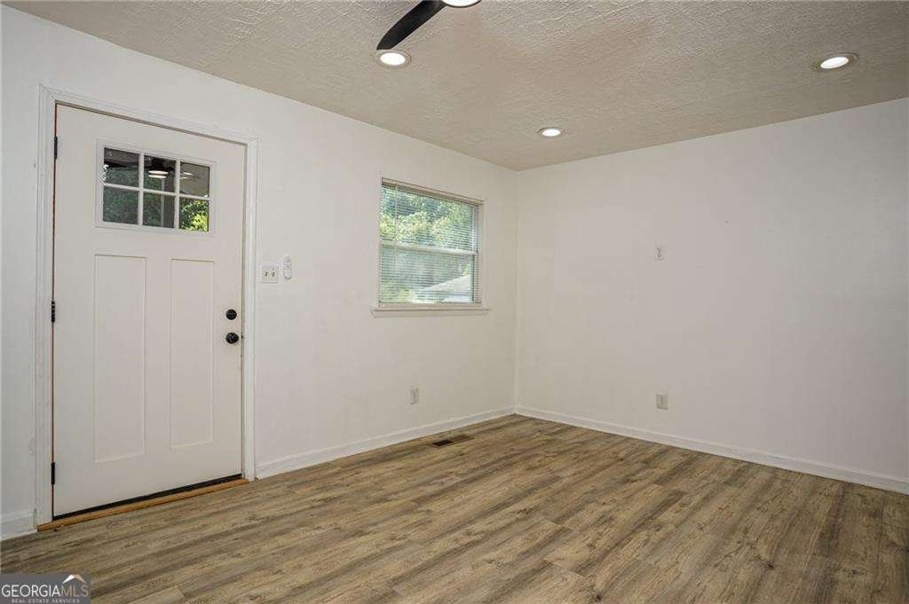 2437 Clarissa Drive Atlanta - 3