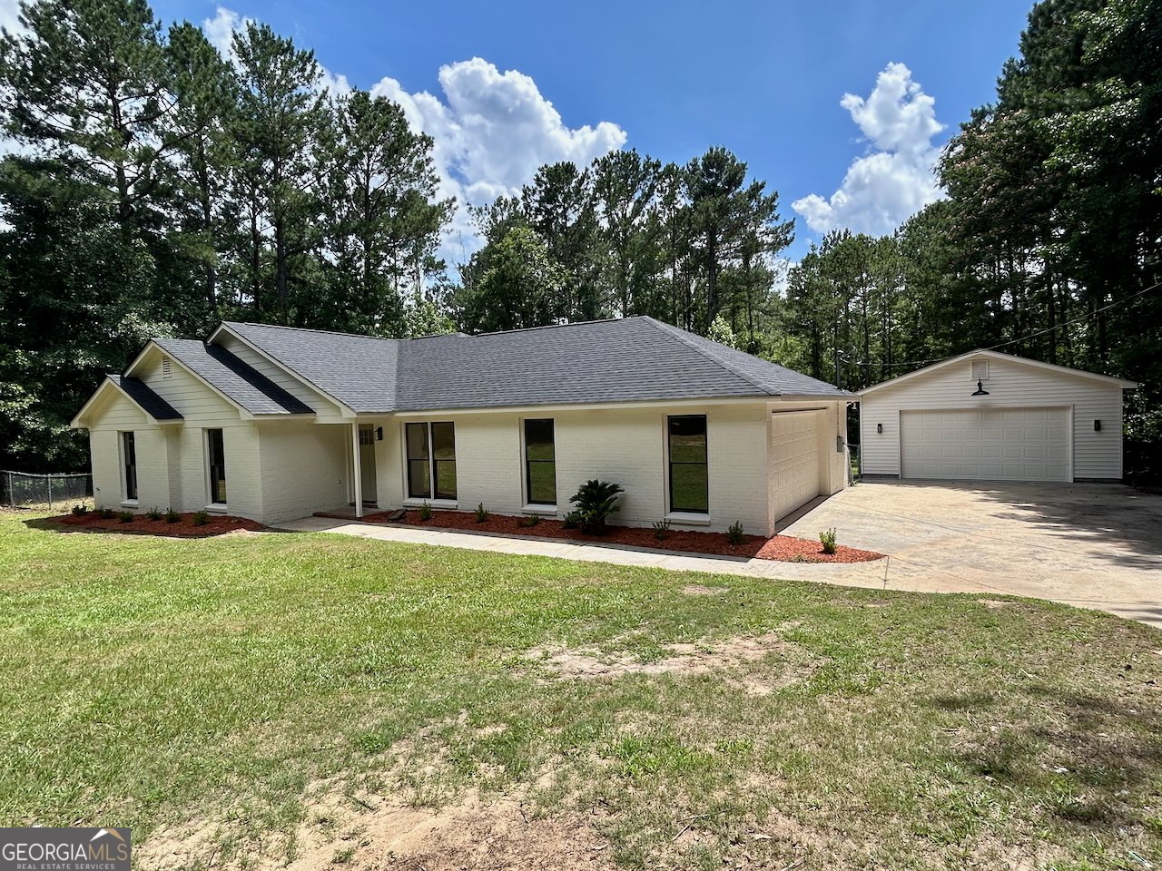 1379 Jones Road Cataula - 1