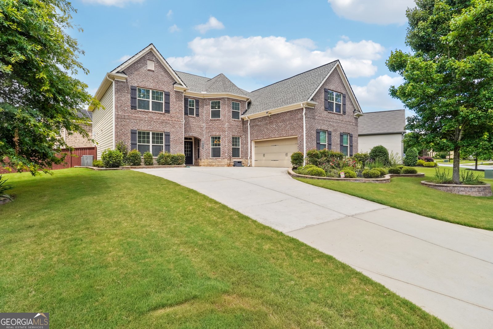 915 Elmsbrook Lane Alpharetta - 2