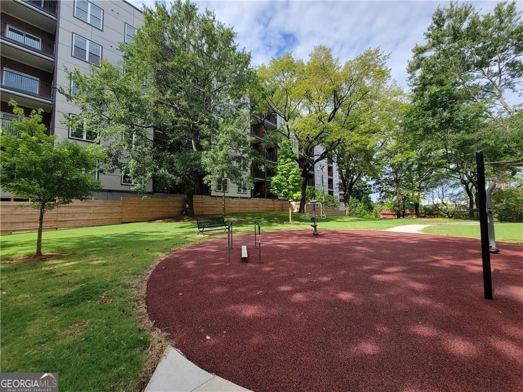 525 PARKWAY Atlanta - 12