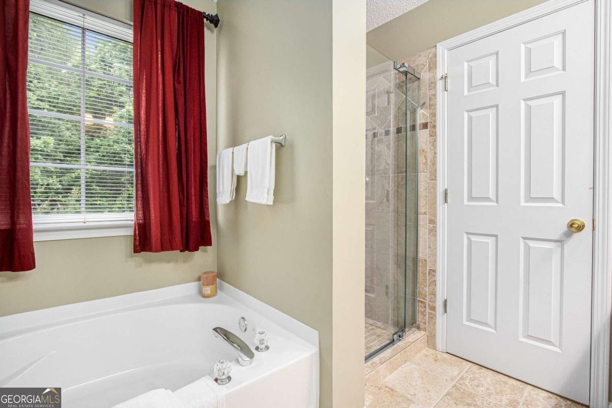 6738 Brookfield Way Douglasville - 1