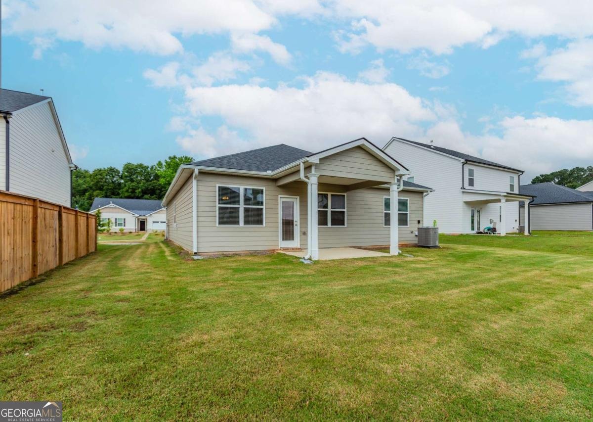 977 Daurian Drive Statham - 29