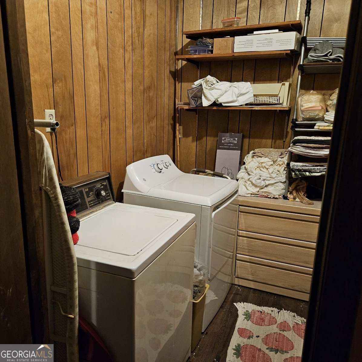102 Shelia DR. Warner Robins - 23