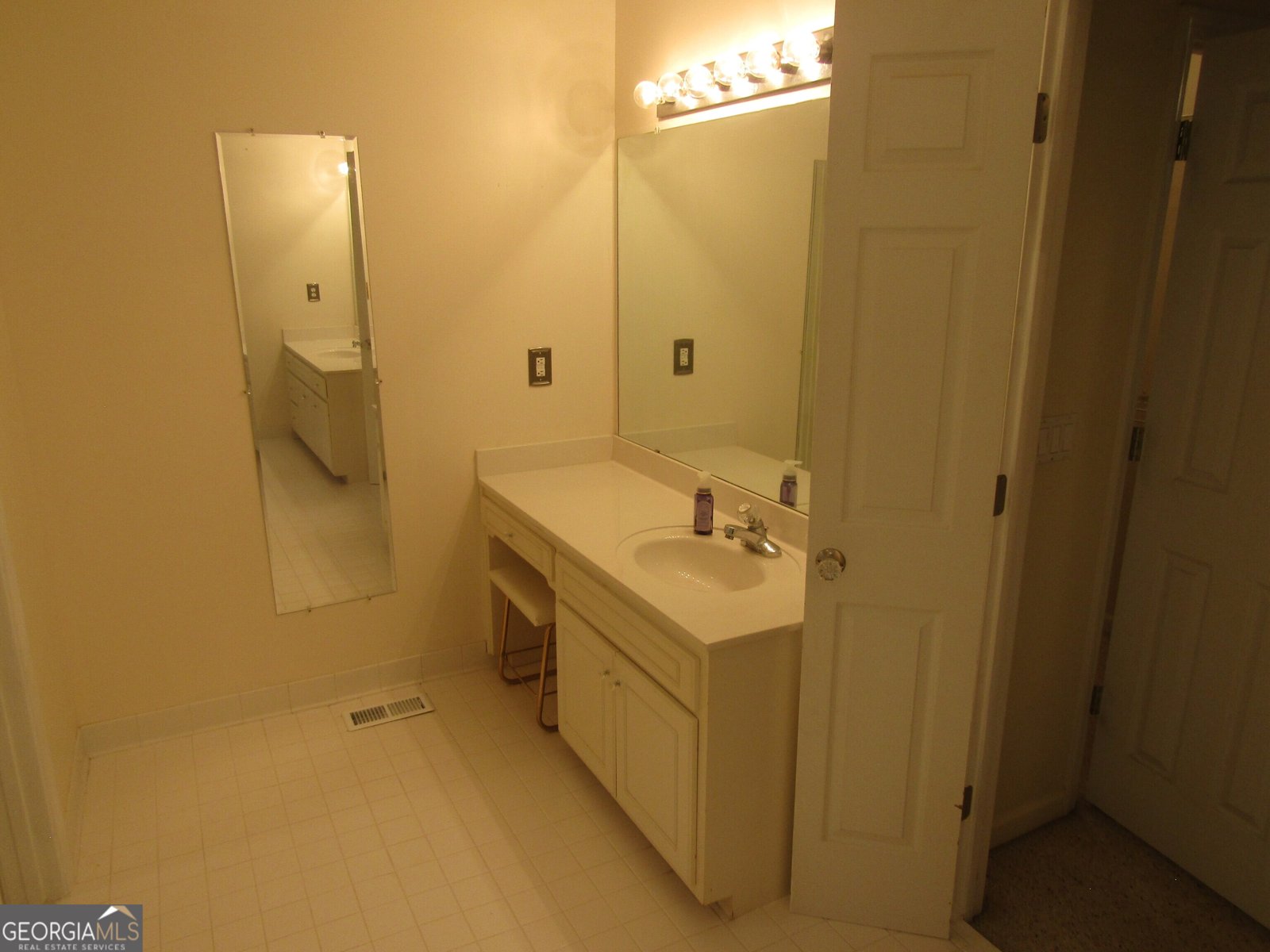 5820 Elm Tree Dr. Buford - 26