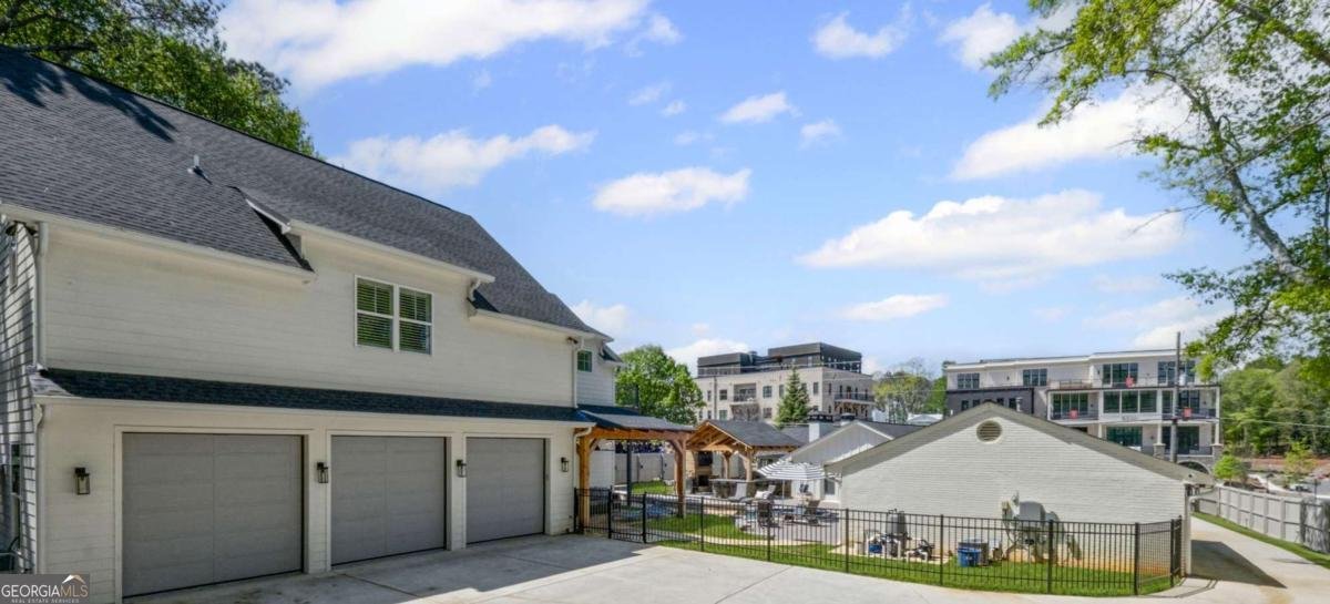 8175 Main Street Woodstock - 1
