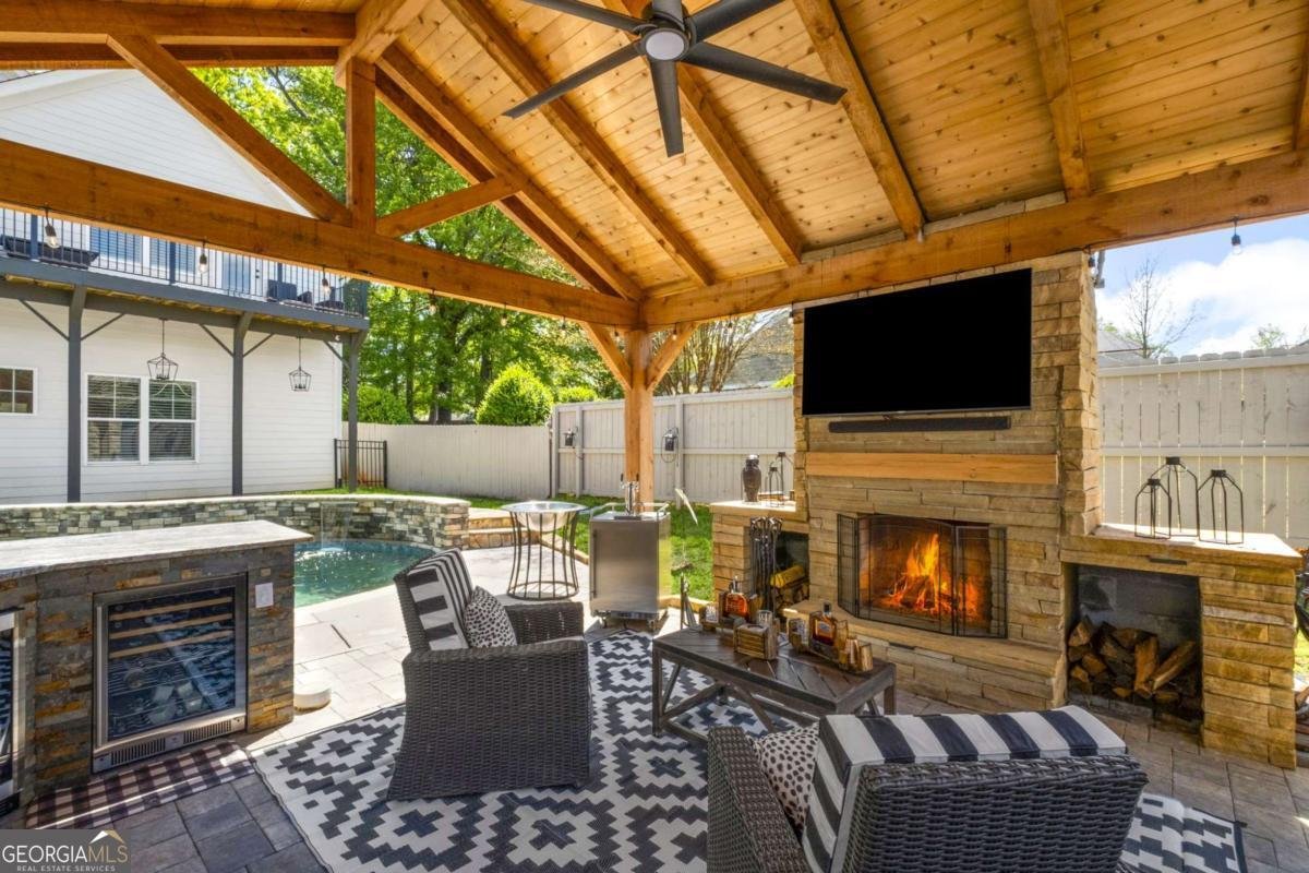 8175 Main Street Woodstock - 13