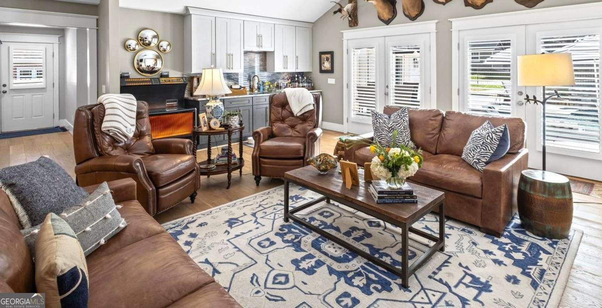 8175 Main Street Woodstock - 29
