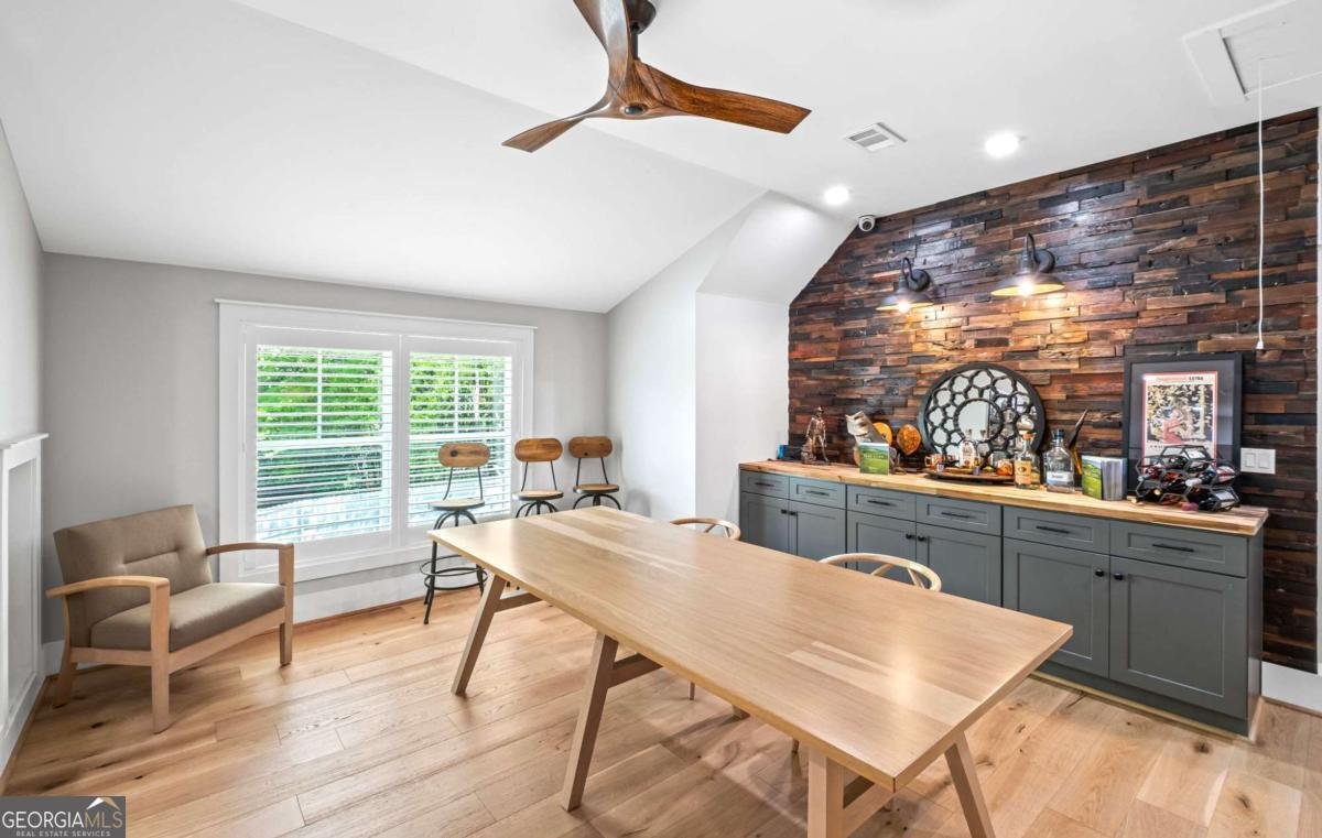 8175 Main Street Woodstock - 47