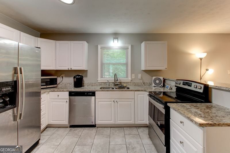 1863 ROCKFORD Court Riverdale - 24