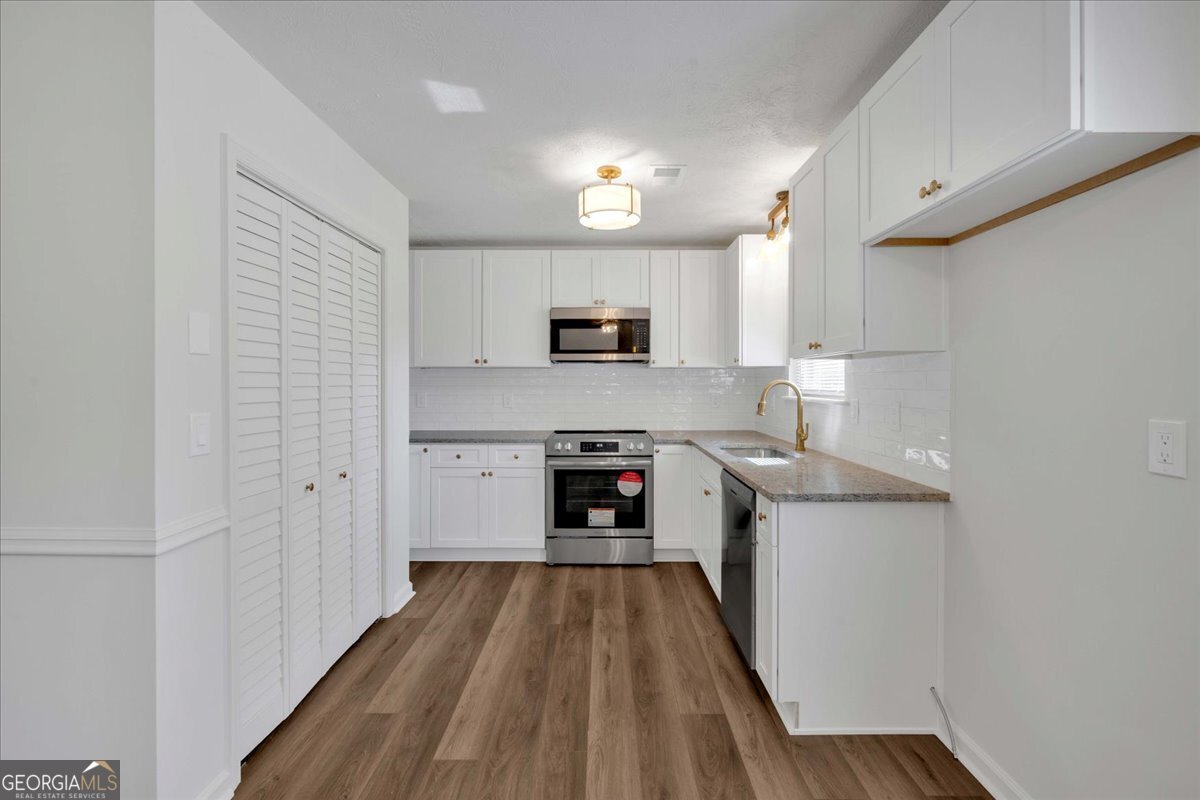 1526 Cave Springs Road Douglasville - 11