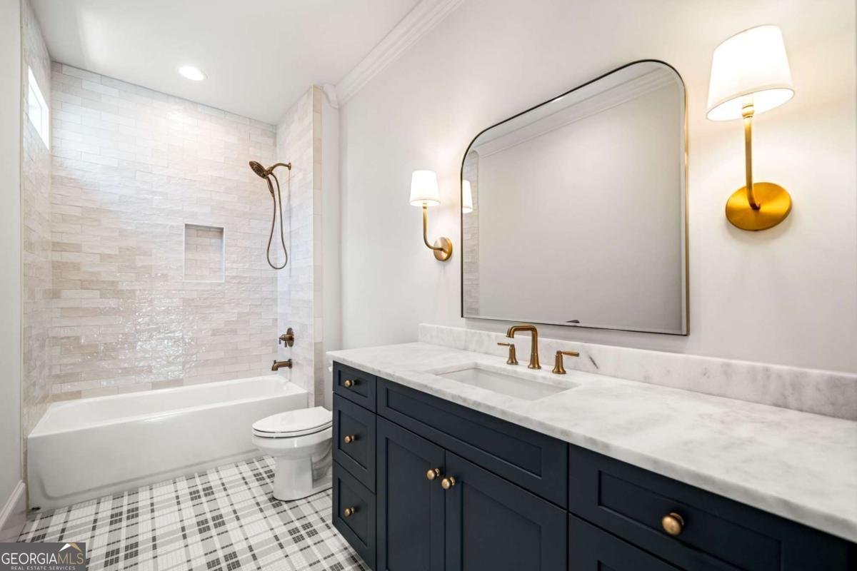 605 Claxton Lane Milton - 43
