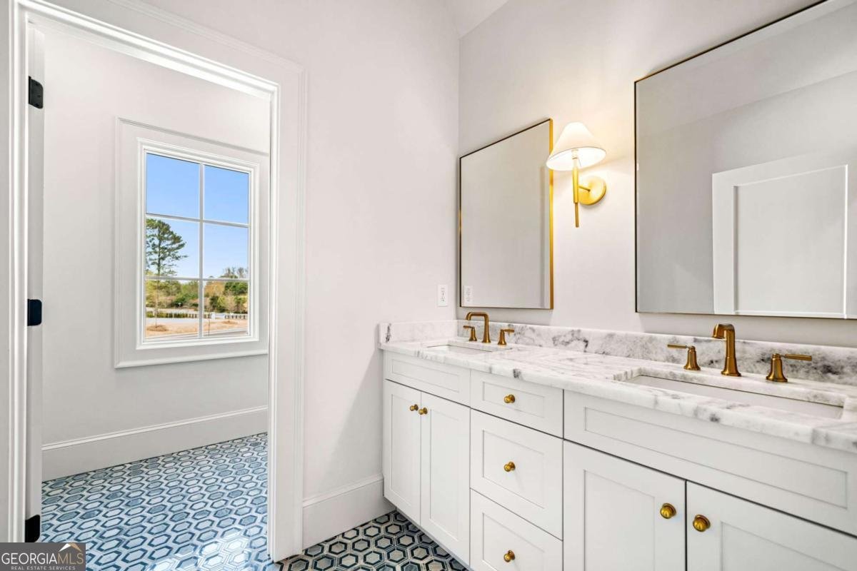 605 Claxton Lane Milton - 45