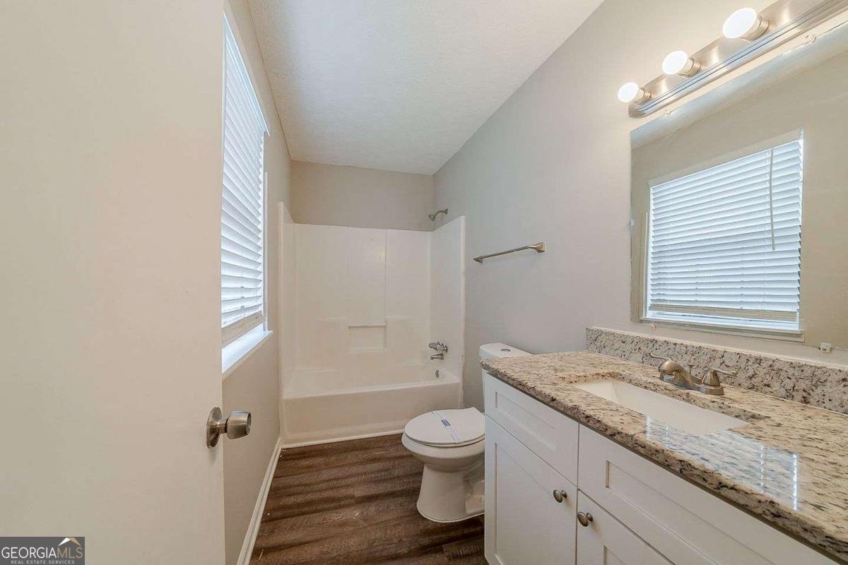 2233 Cherokee Valley Drive Lithonia - 11