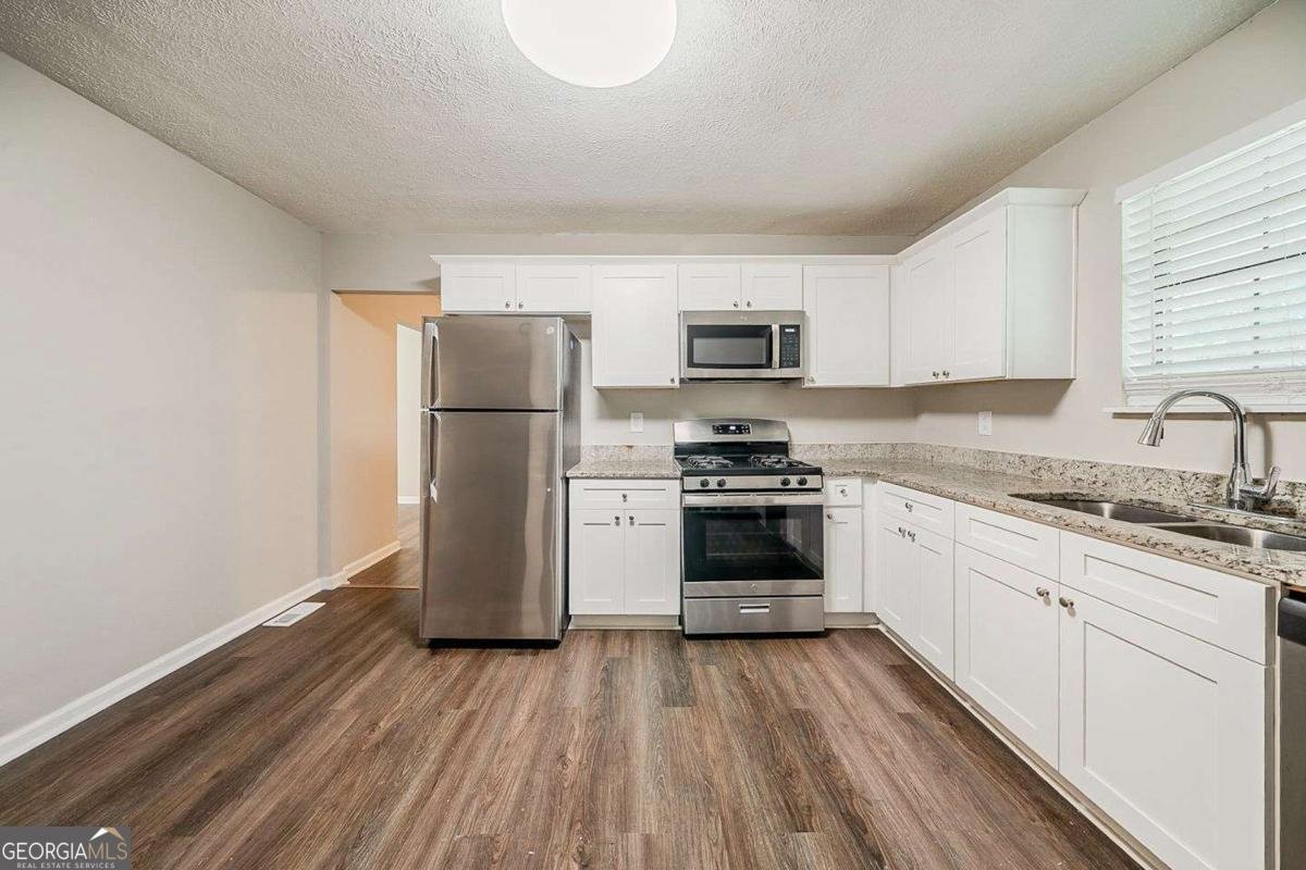 2233 Cherokee Valley Drive Lithonia - 3