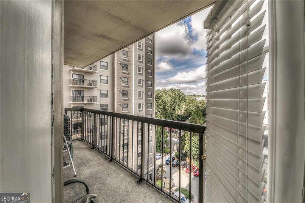 795 Hammond Drive Sandy Springs - 12