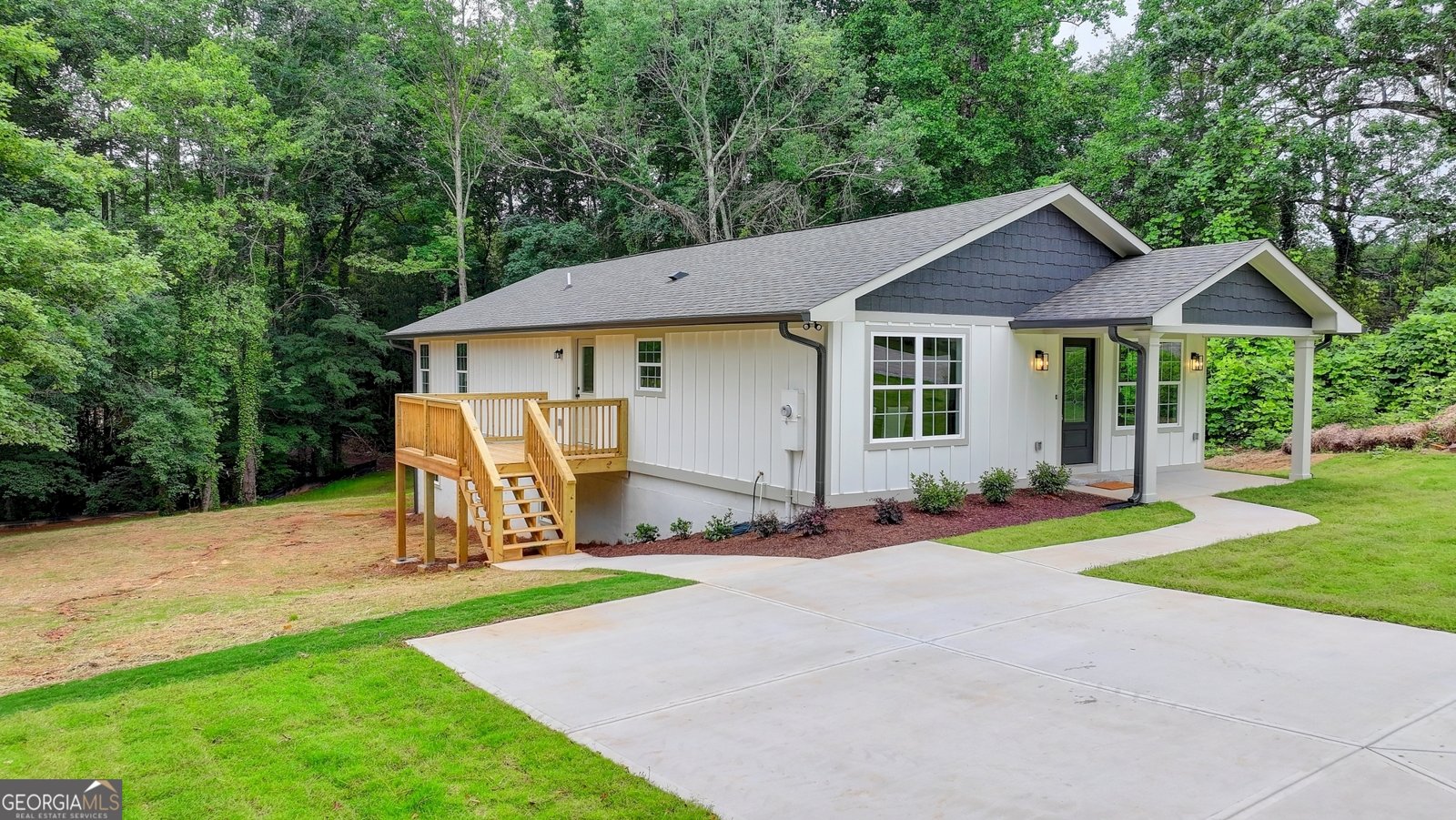 5371 WG Robinson Road Gainesville - 53