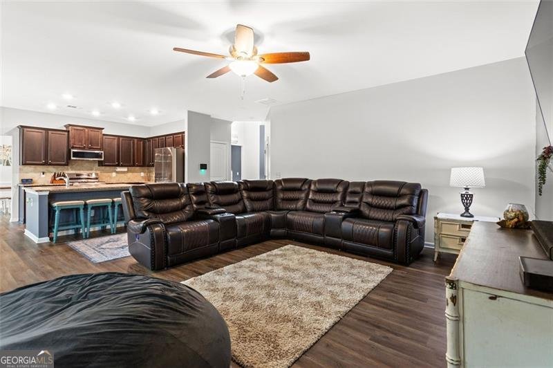 153 WOODLAND Court Dallas - 17