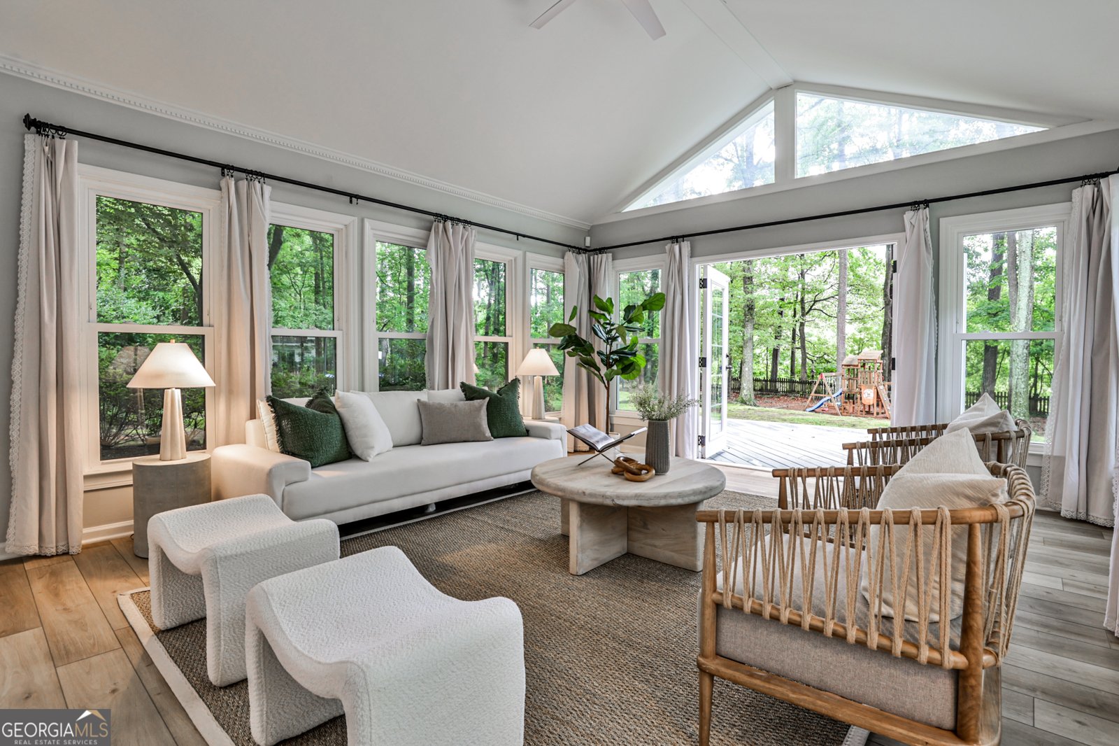 270 Hollyridge Way Roswell - 16