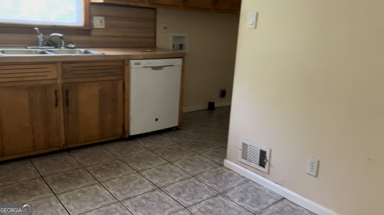 6521 Menlo Way Rex - 12