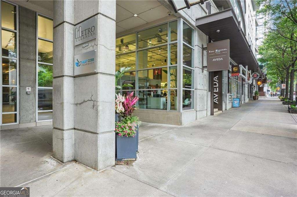 943 Peachtree Street Atlanta - 12