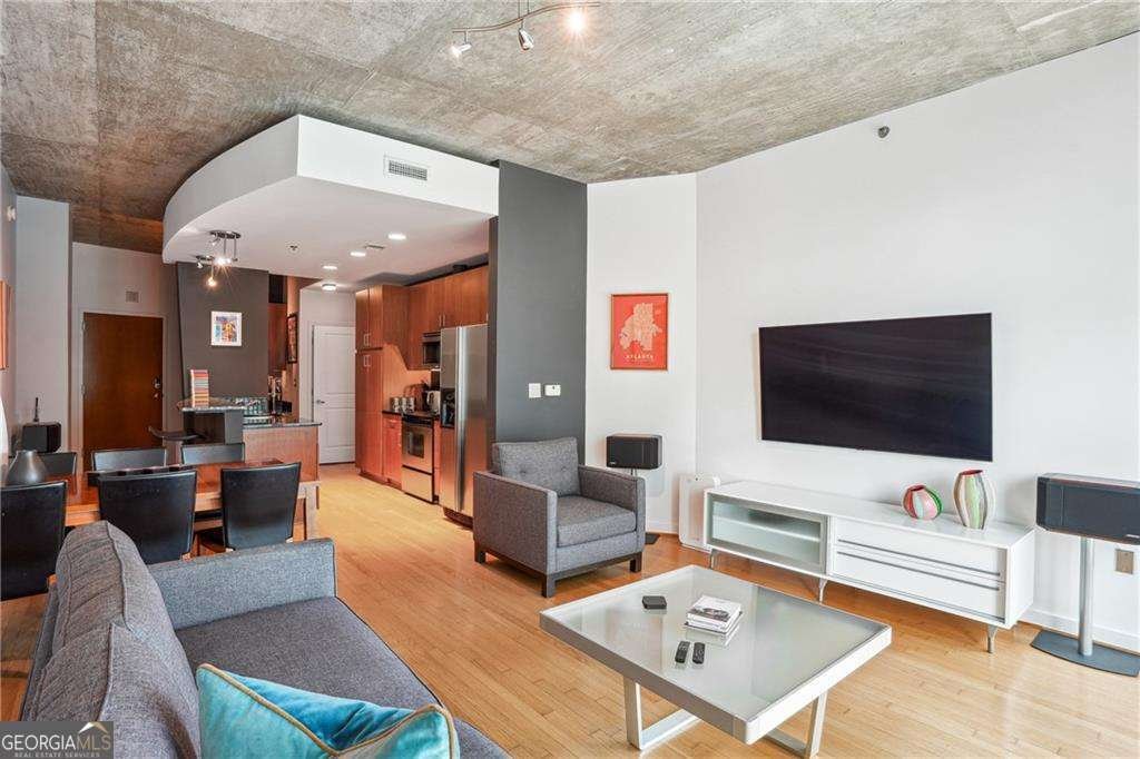 943 Peachtree Street Atlanta - 19