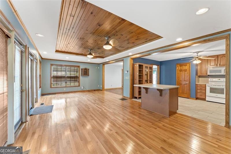 137 TRICKUM HILLS Drive Woodstock - 14