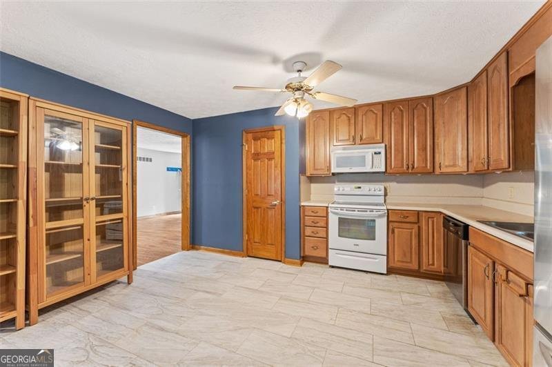 137 TRICKUM HILLS Drive Woodstock - 7