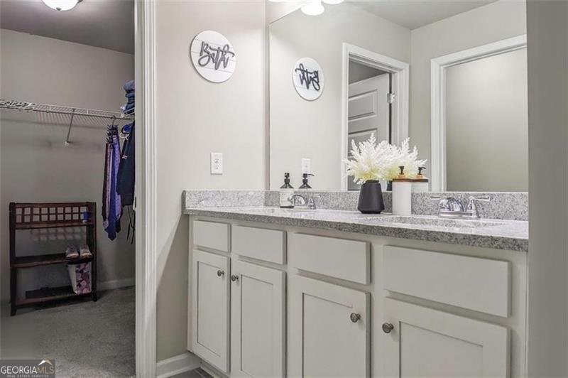 3748 PROSPECT POINT Drive Oakwood - 24