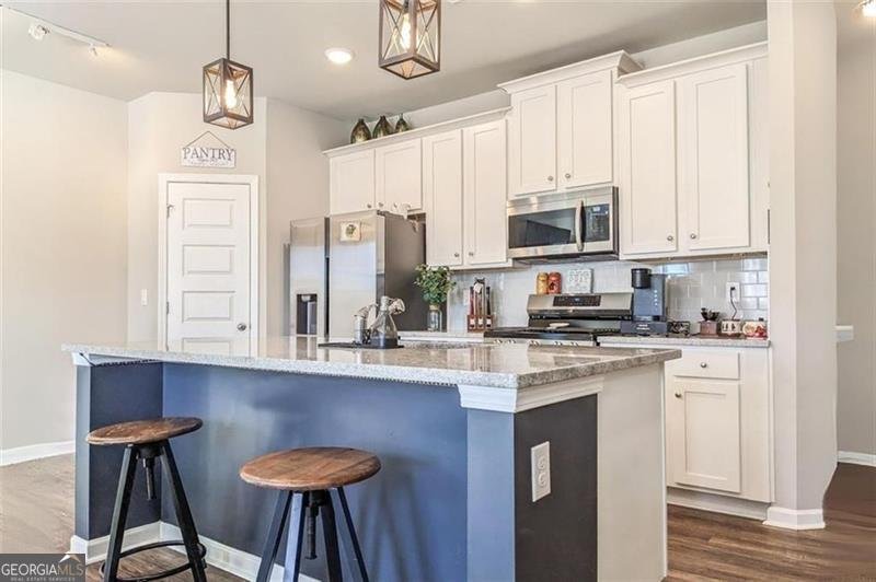 3748 PROSPECT POINT Drive Oakwood - 3