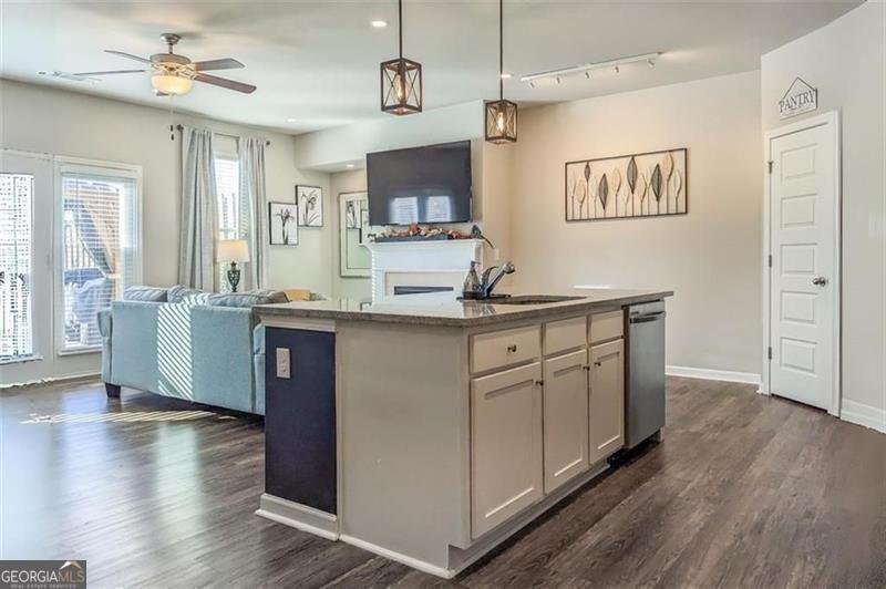3748 PROSPECT POINT Drive Oakwood - 7