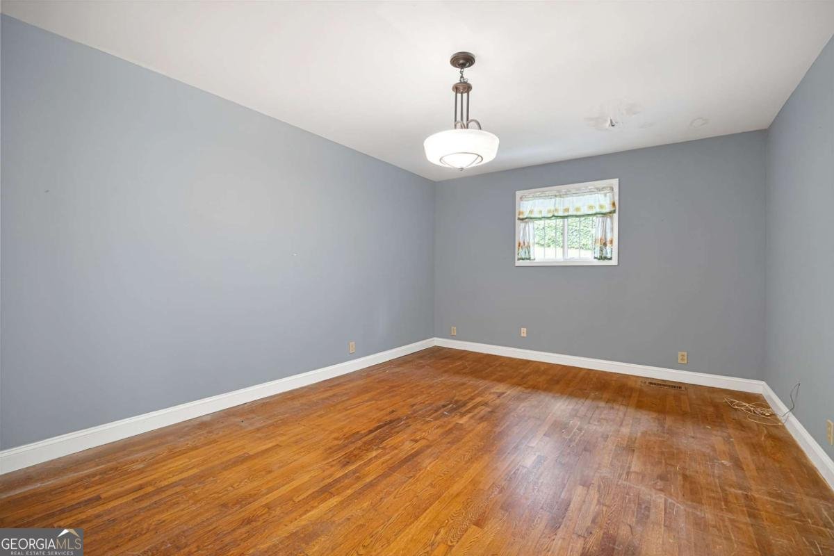 3272 Pinestream Road Atlanta - 23