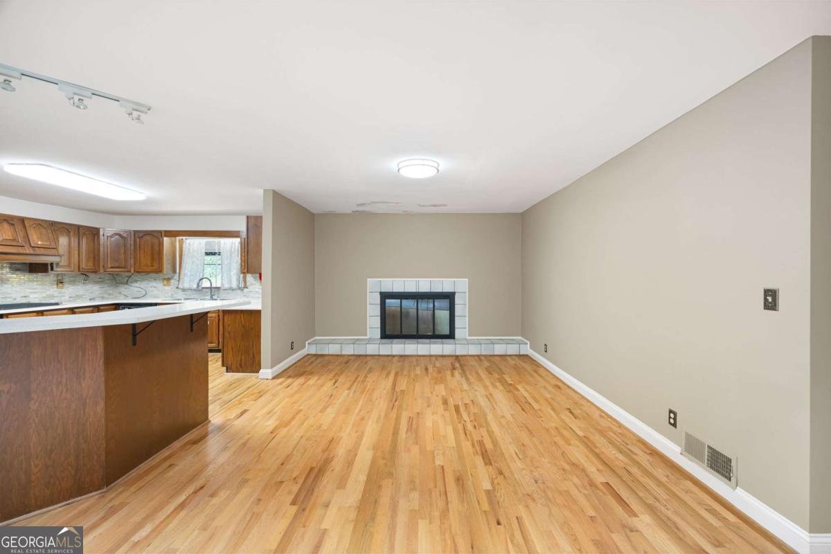 3272 Pinestream Road Atlanta - 9