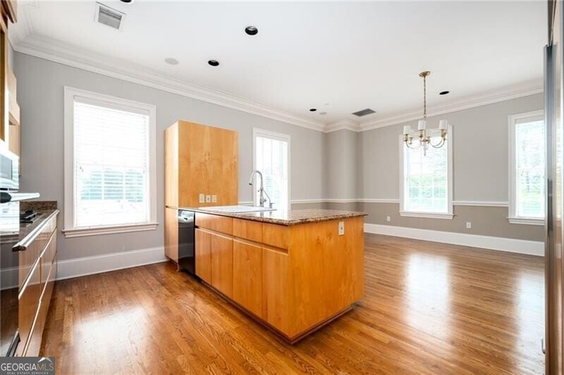 3657 Peachtree Road Atlanta - 1