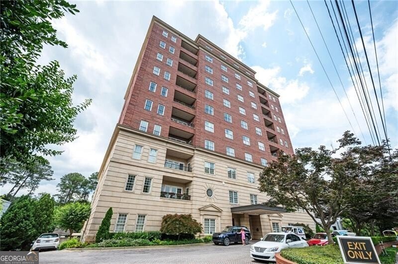 3657 Peachtree Road Atlanta - 16