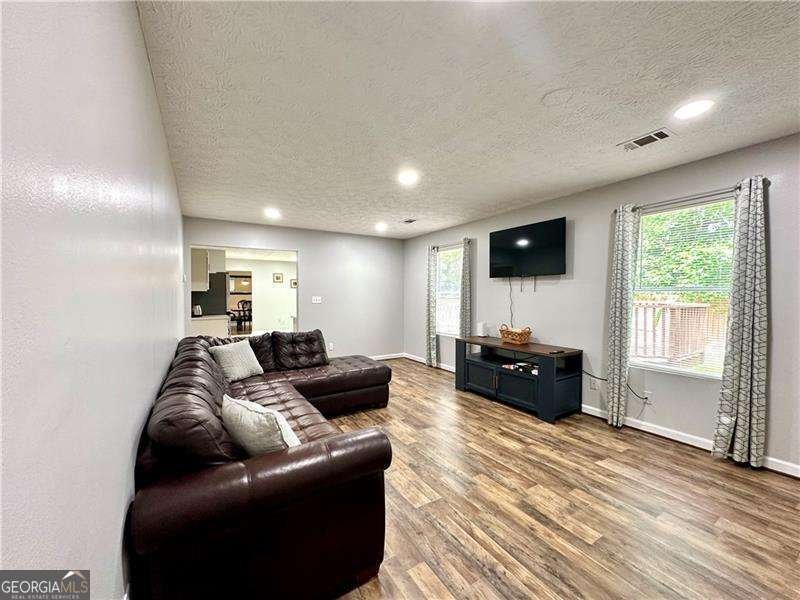 5223 HOLLYFIELD Drive Stone Mountain - 11