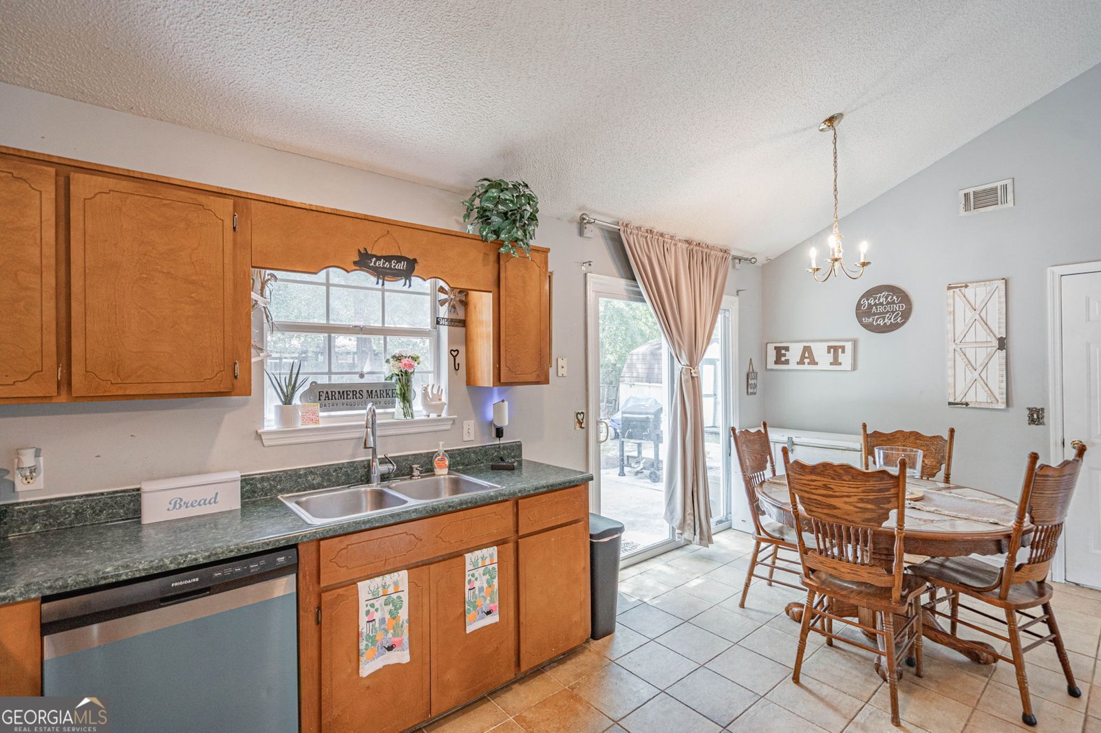 203 Deer Road Springfield - 17