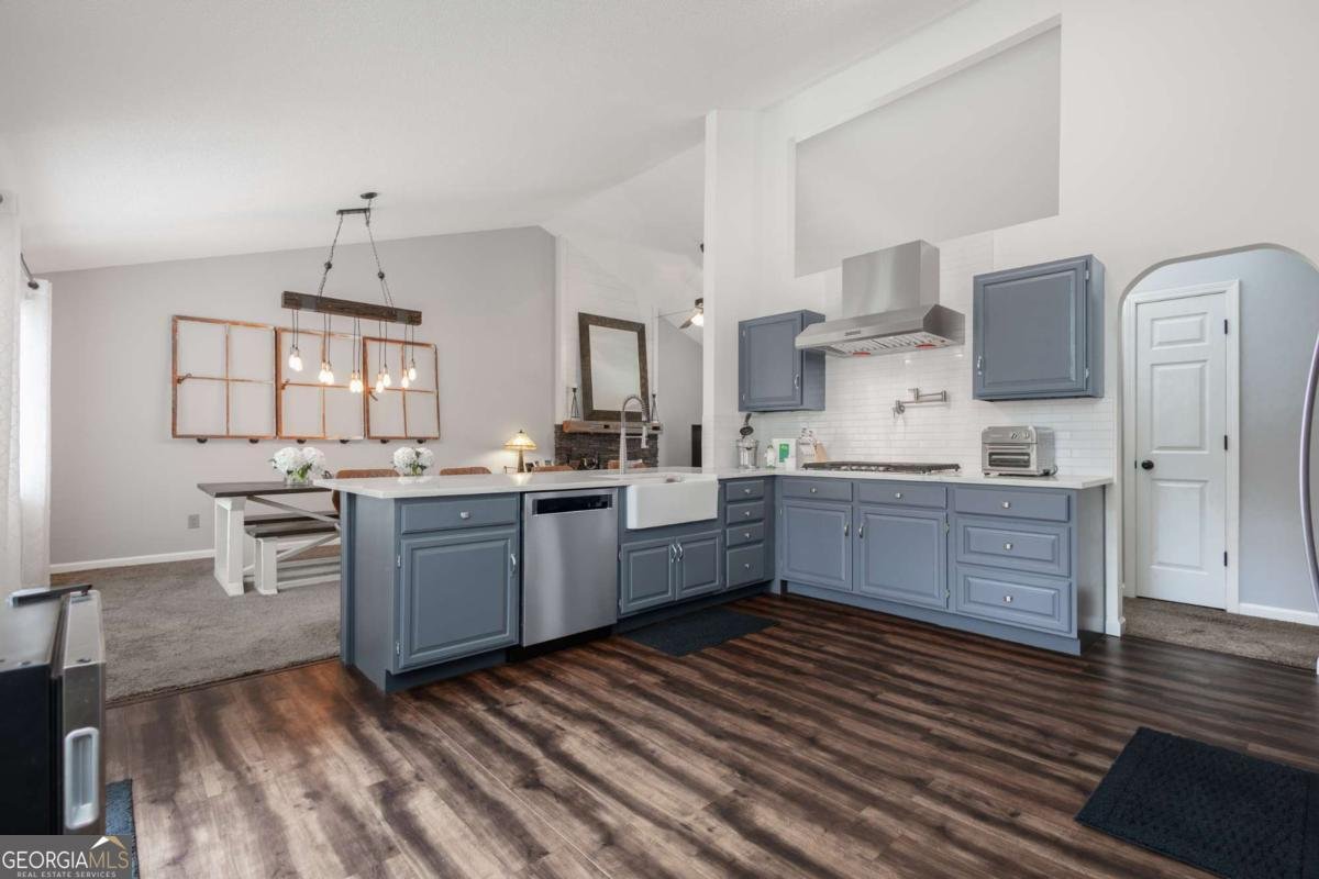 388 Rose Creek Place Woodstock - 9