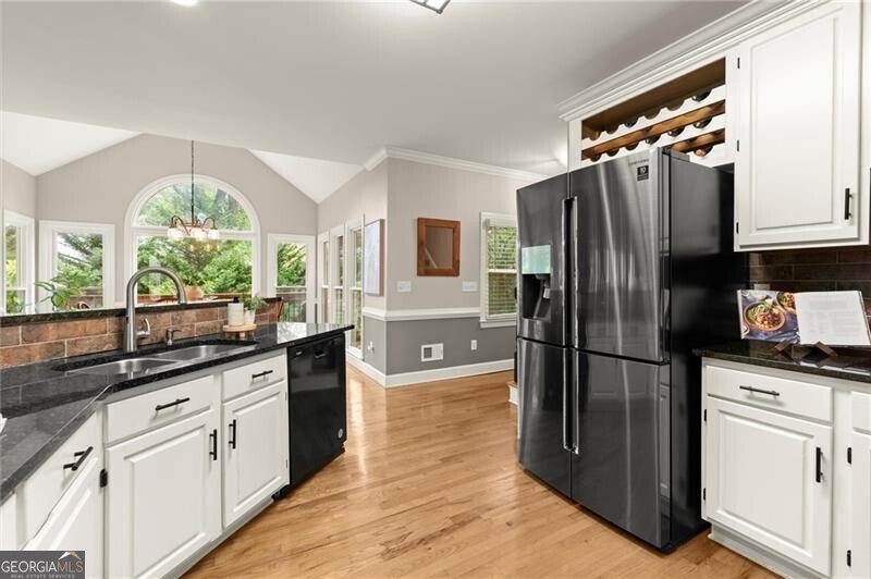 4300 May Apple Drive Alpharetta - 27