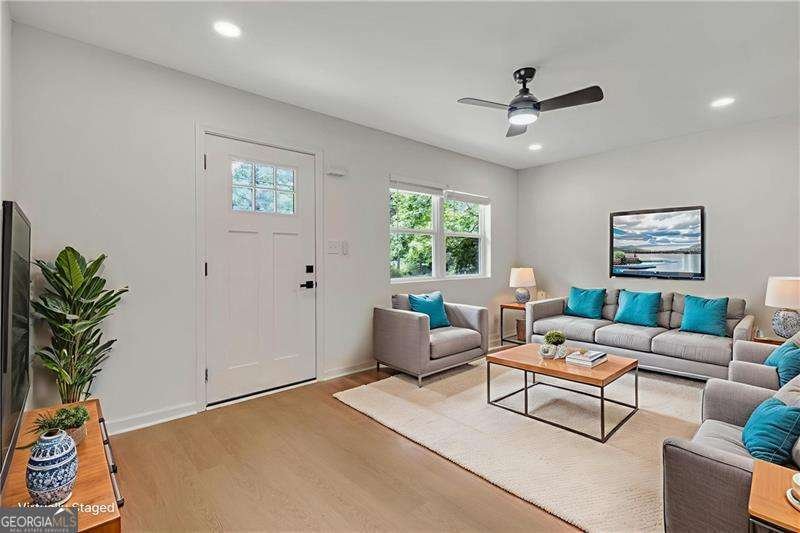 1733 Hollyhock Terrace Decatur - 4