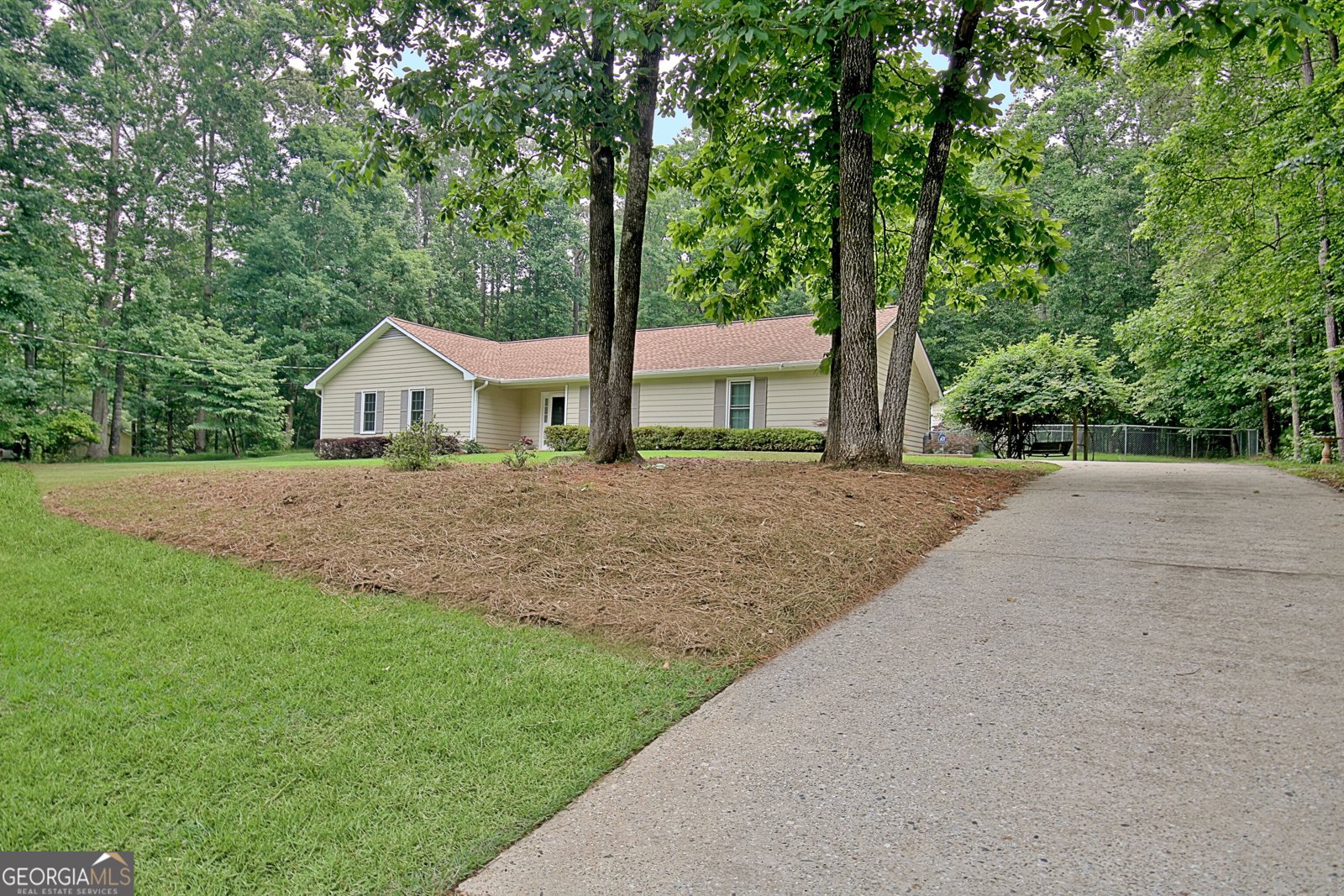 210 Grandchester Way Fayetteville - 2