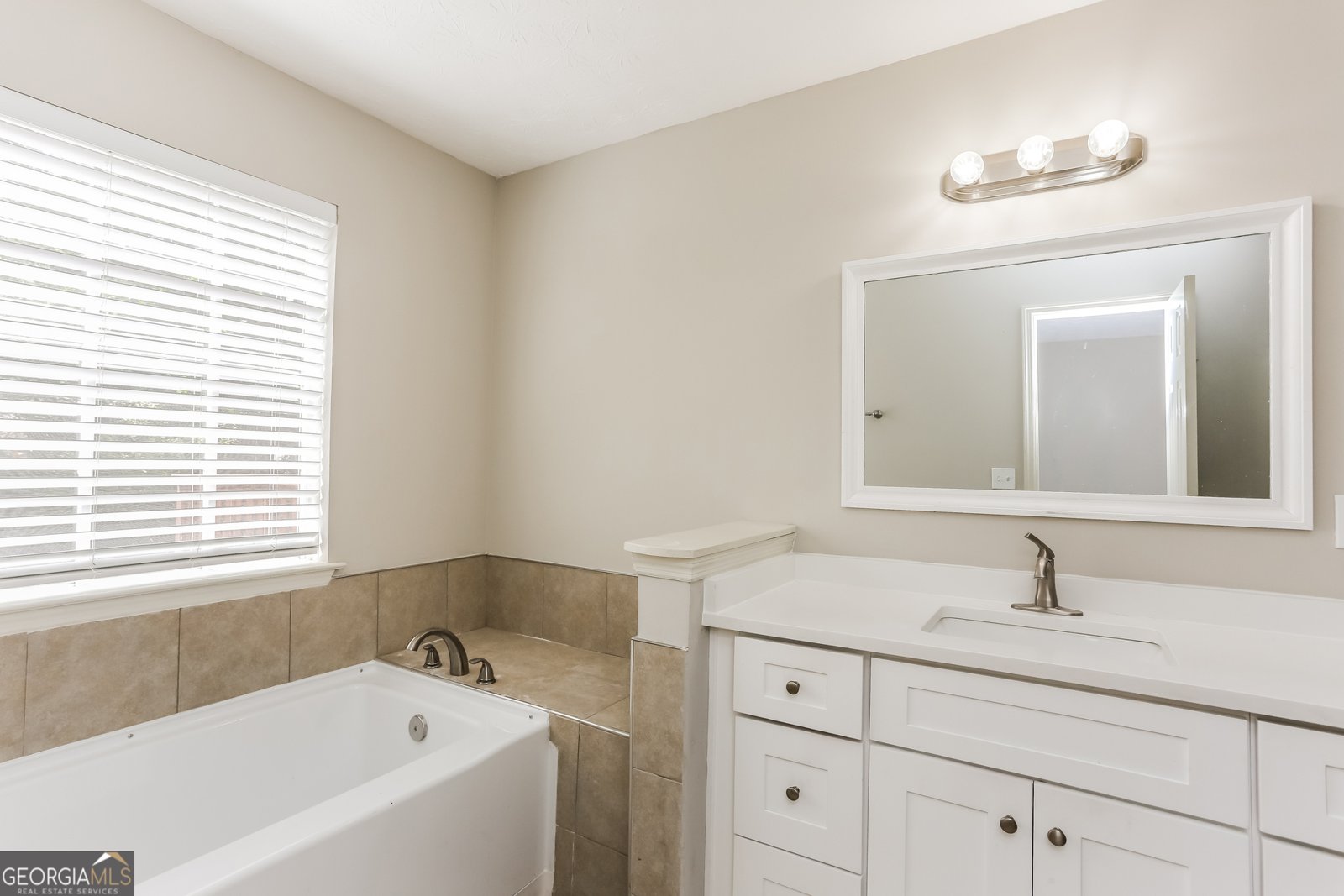 1421 Oak Knoll Drive Conyers - 14