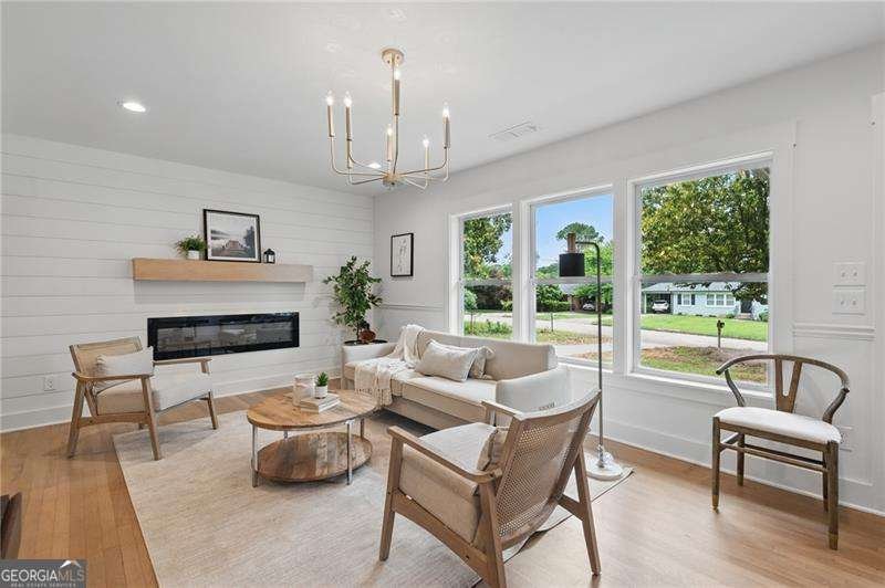 2244 ALPHA Drive Decatur - 3