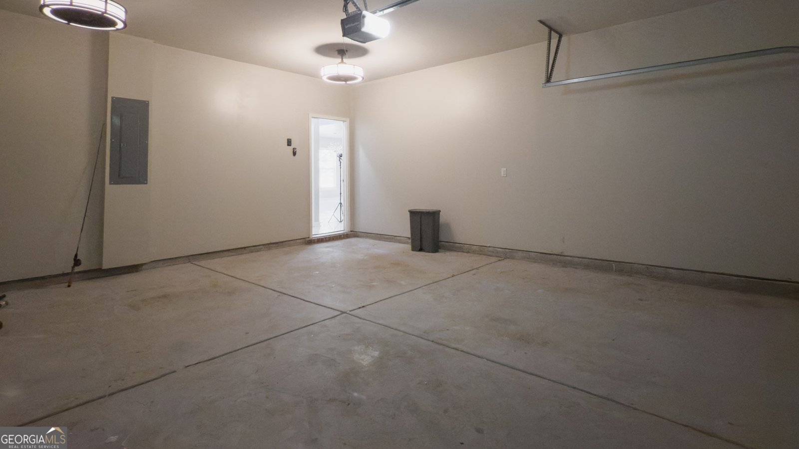 3368 Alhambra Circle Hampton - 40