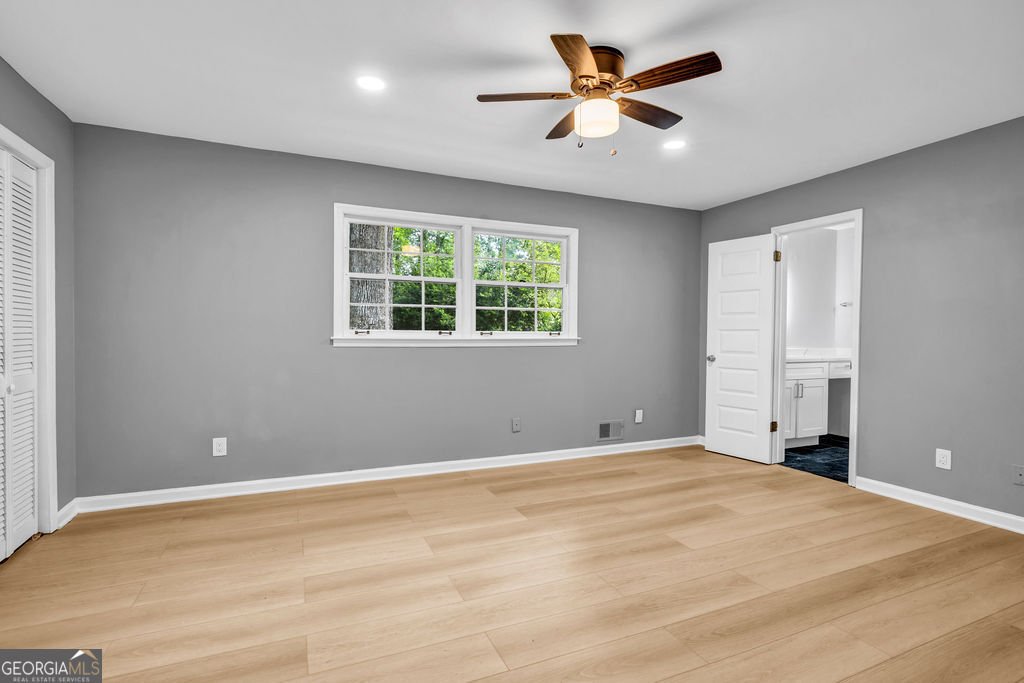 4260 Bonaparte Tucker - 14