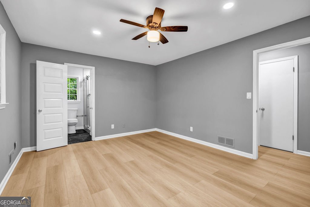 4260 Bonaparte Tucker - 15