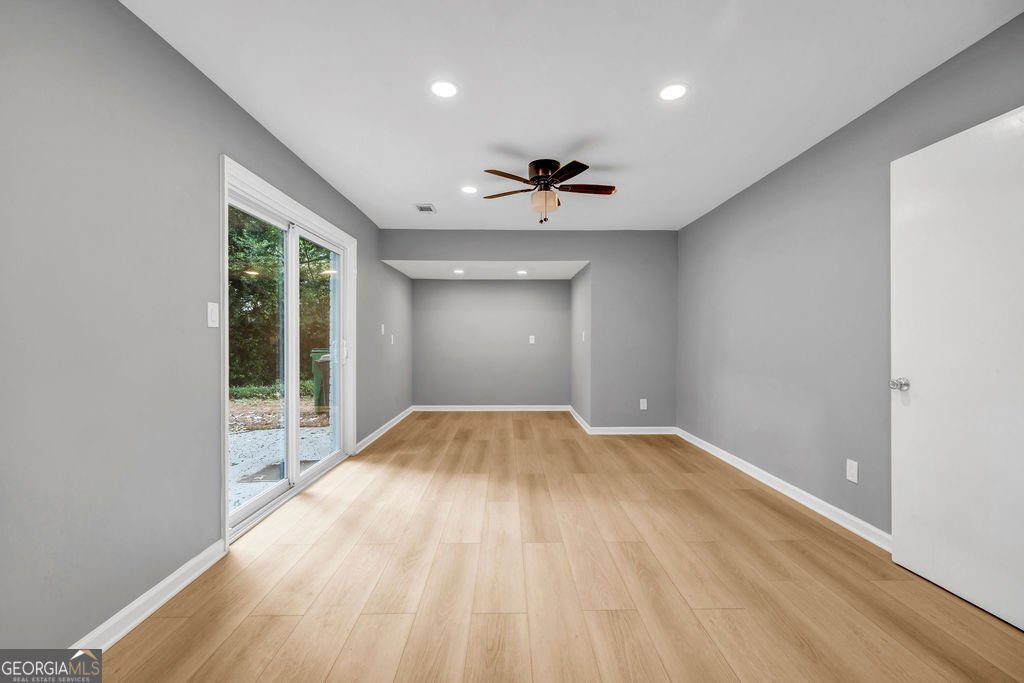 4260 Bonaparte Tucker - 19