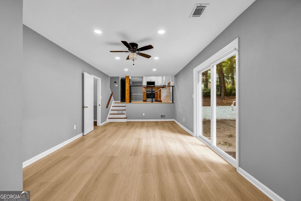 4260 Bonaparte Tucker - 20